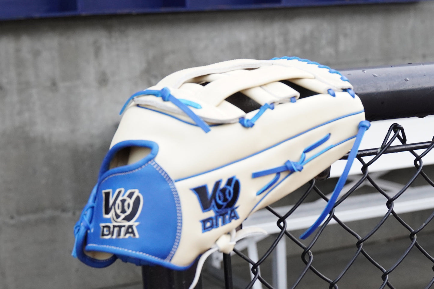 12.75 Wodita Trapper - 3 Fingered Outfield Glove